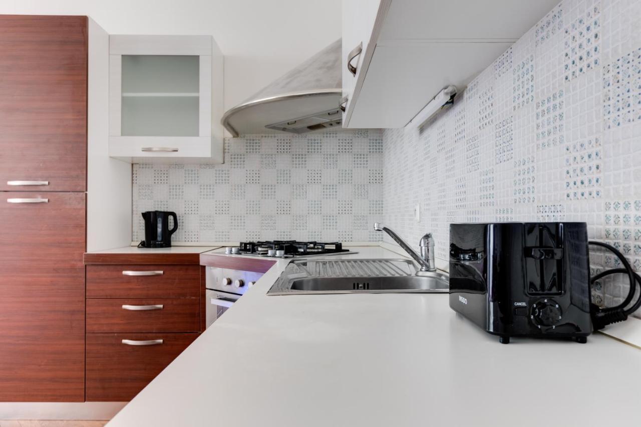 Luxury Riverside Apartments In The Center Of Prag Dış mekan fotoğraf