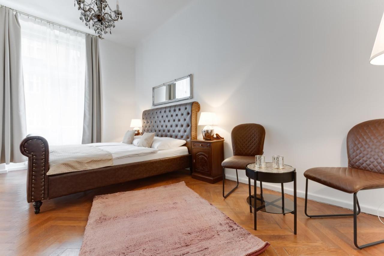 Luxury Riverside Apartments In The Center Of Prag Dış mekan fotoğraf