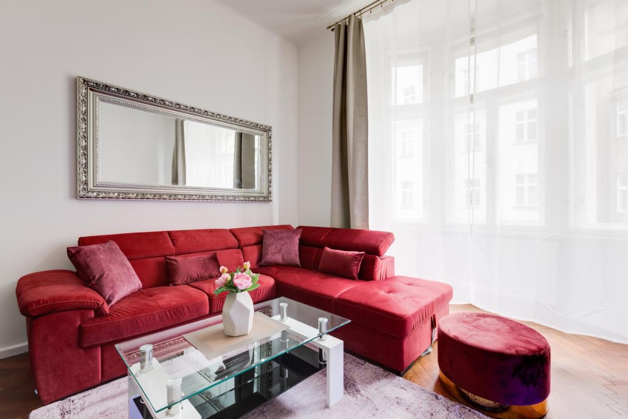 Luxury Riverside Apartments In The Center Of Prag Dış mekan fotoğraf