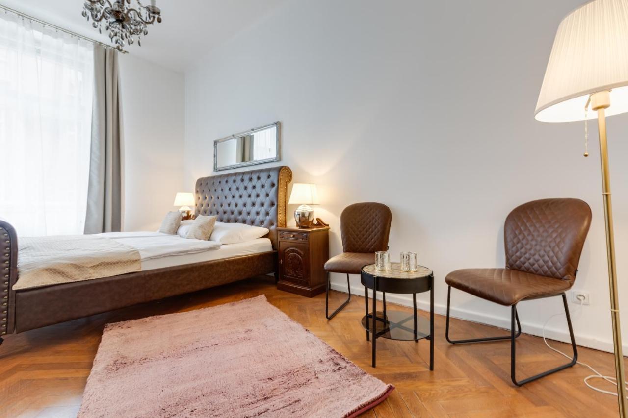 Luxury Riverside Apartments In The Center Of Prag Dış mekan fotoğraf