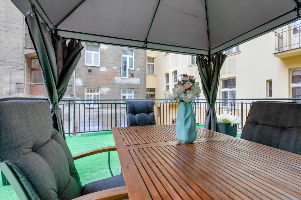 Luxury Riverside Apartments In The Center Of Prag Dış mekan fotoğraf