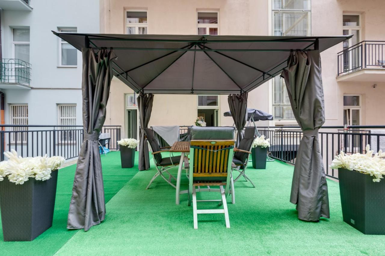 Luxury Riverside Apartments In The Center Of Prag Dış mekan fotoğraf