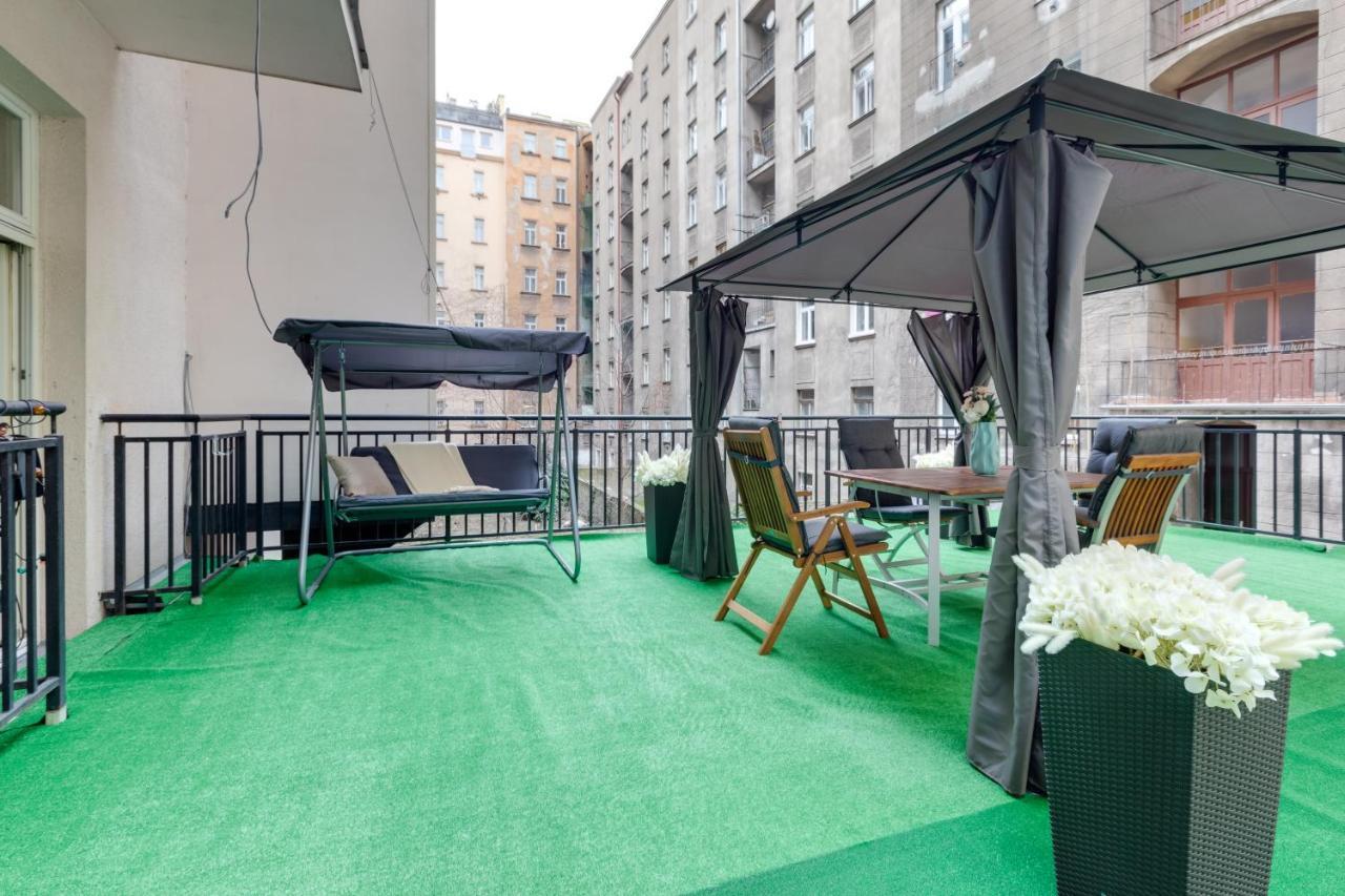 Luxury Riverside Apartments In The Center Of Prag Dış mekan fotoğraf