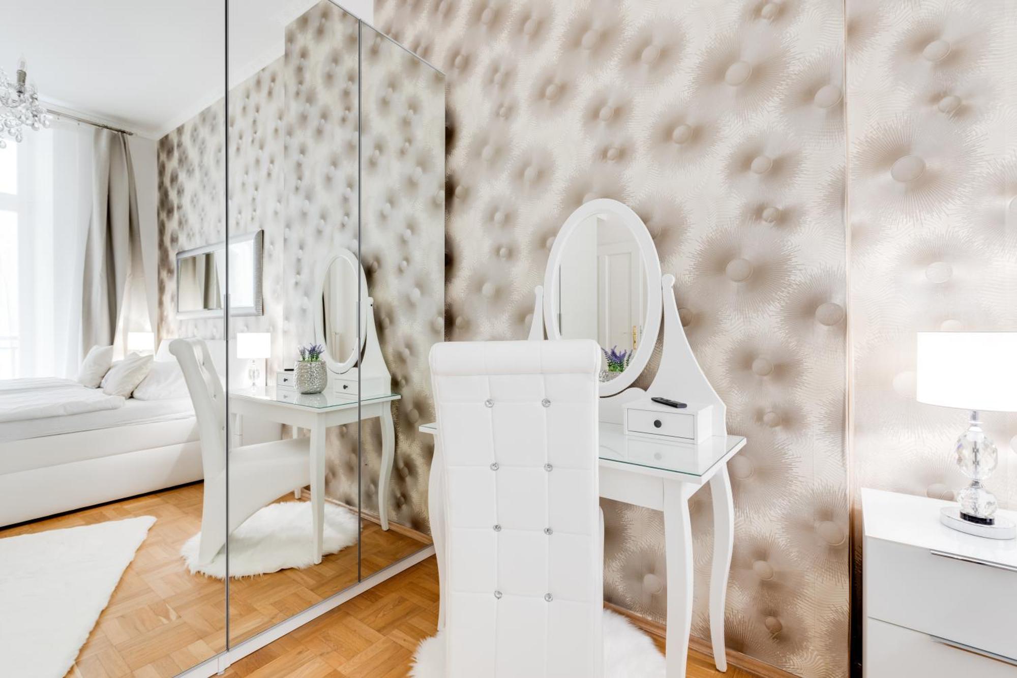 Luxury Riverside Apartments In The Center Of Prag Dış mekan fotoğraf