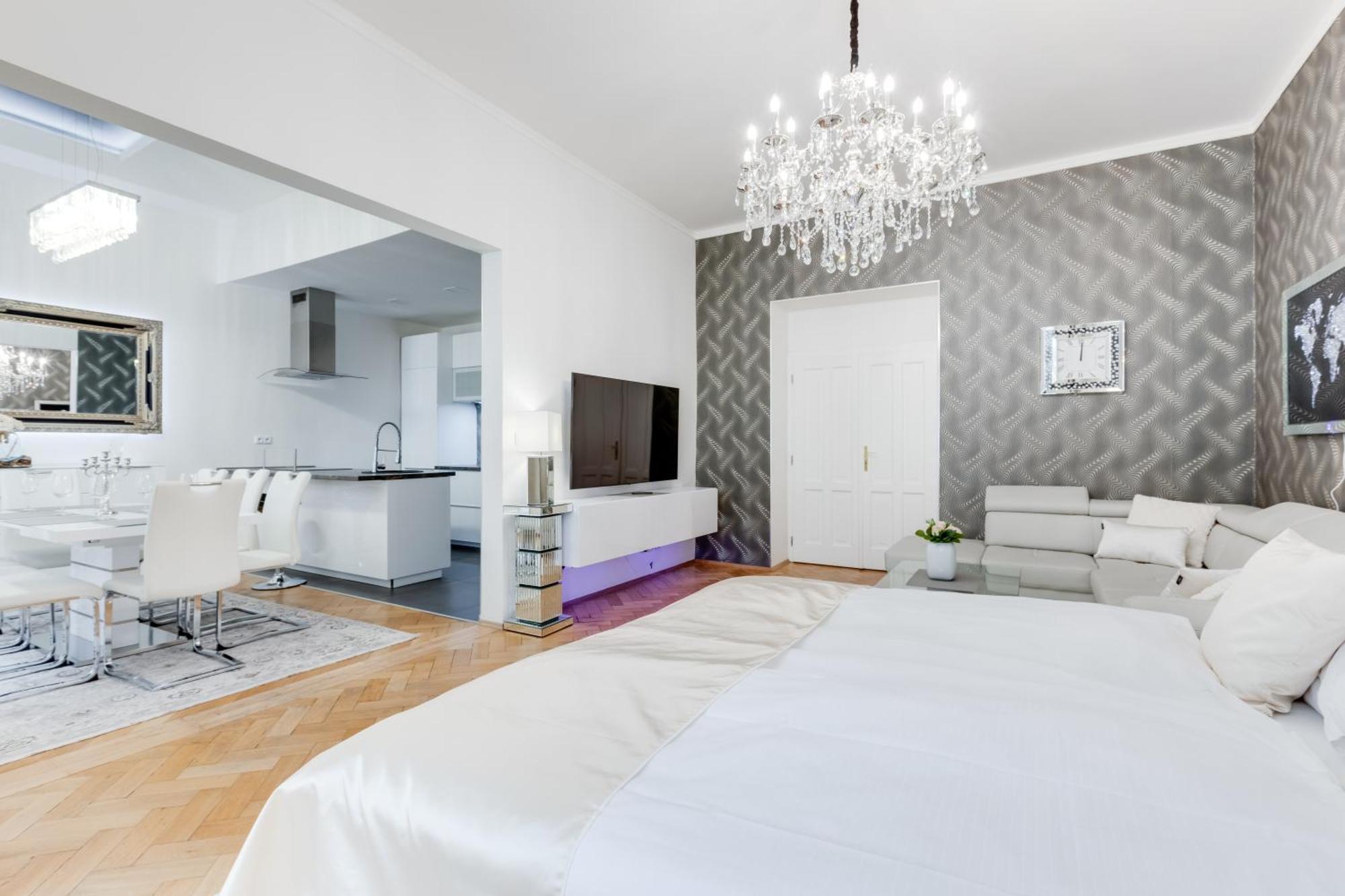 Luxury Riverside Apartments In The Center Of Prag Dış mekan fotoğraf